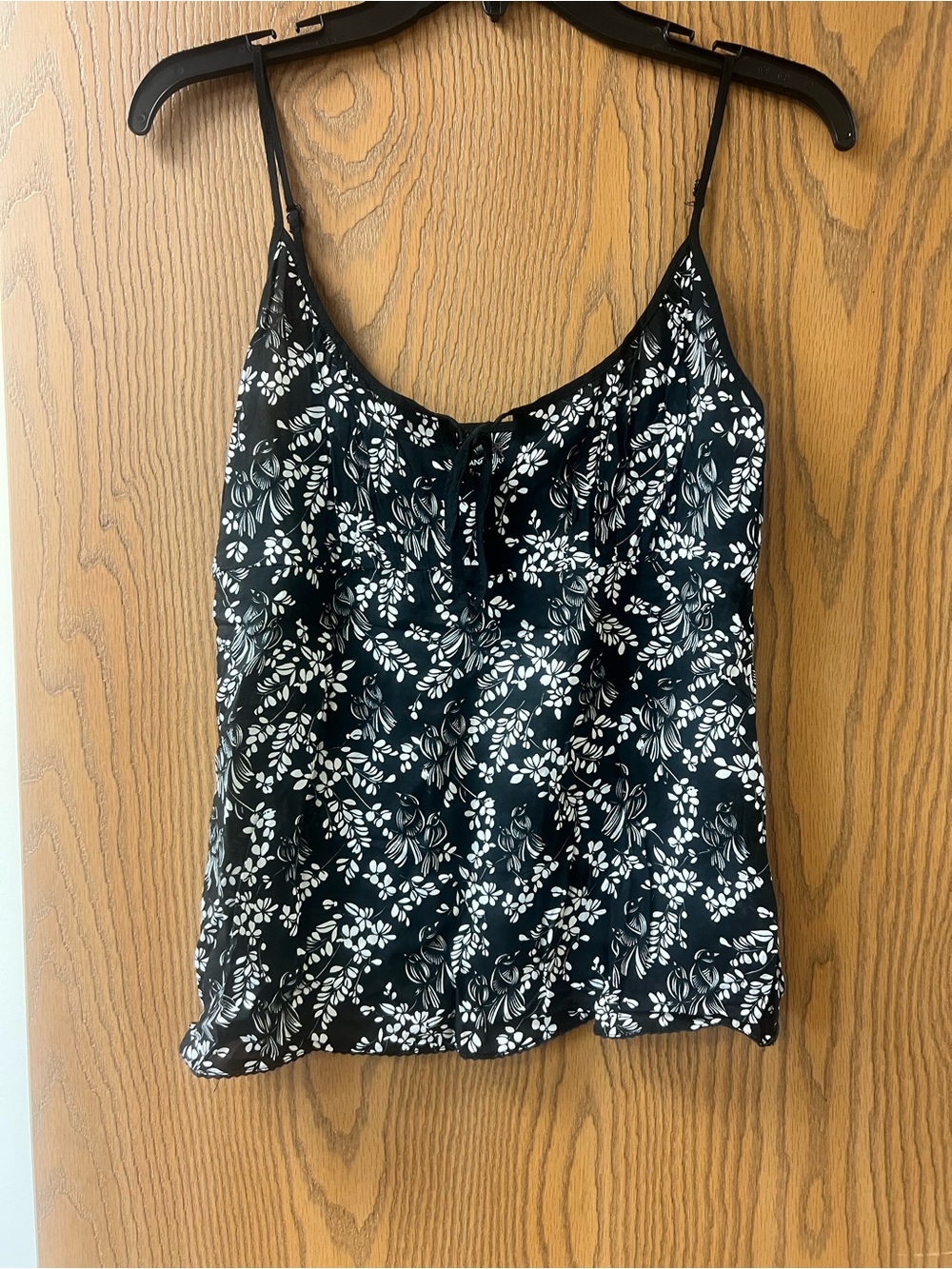 Cute Black & White Floral Tank Top